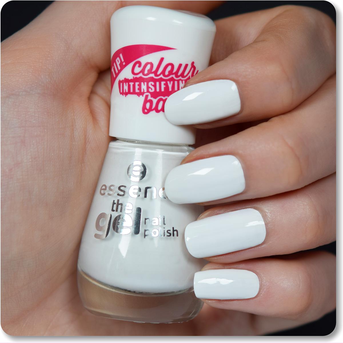 Ногти essence. Лак для ногтей Essence белый. Essence French лак. Essence the Gel 33 Wild White. Essence лак стекловолокно.