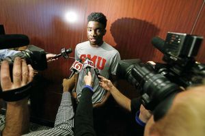 SMUMustangs's tweet photo. 2015-16 @SMUBasketball commit Shake Milton is named Oklahoma All-State Player of the Year. http://t.co/QUpPiQ8Lxk http://t.co/32T5VriUcL