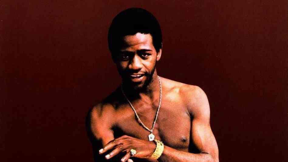Happy 69th Birthday to one of the most soulful cats to ever grab the Mic...............Al Green! 