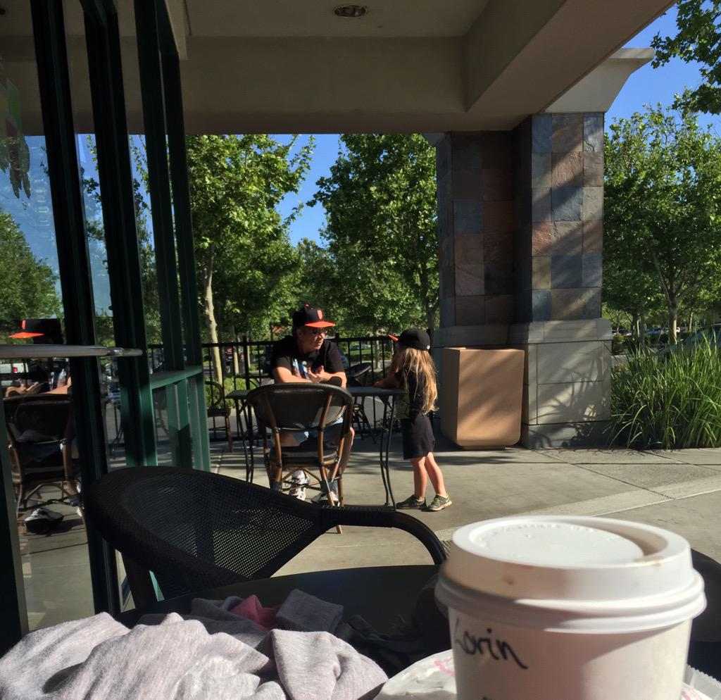 camnrinne's tweet photo. My 4 year old discussing Giants Opening Day with a complete stranger..at least he's a Giants fan! #SFGOpeningDay http://t.co/bV8EFR6JbX