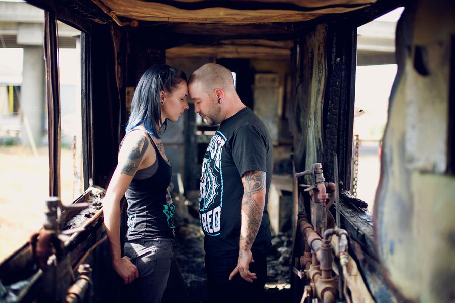 prettyinkedmag's tweet photo. Can not stop looking at the pics on the blog today. An amazing alternative engagement session: http://t.co/ek7Ziz78qS http://t.co/ugOkaV4y9Z