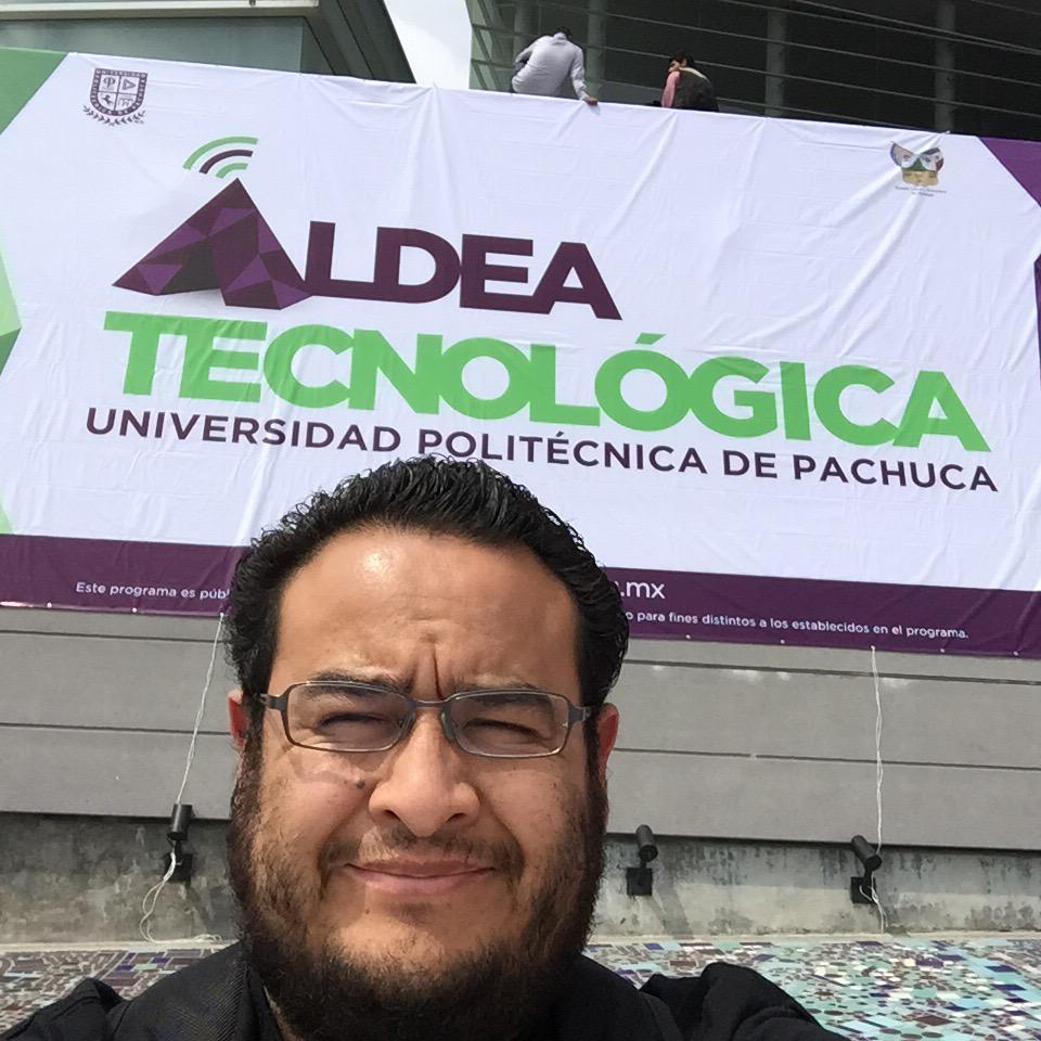 Listos para explicar el mensaje #MicrosoftAmaLinux en #hidalgo