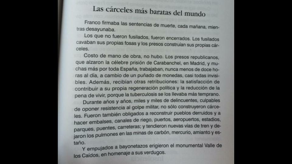 laurakcs's tweet photo. Desde la @UJCE seguiremos nutriendo nuestra lucha con tus palabras. Que la tierra te sea leve, compañero http://t.co/LZtHWX5gZI