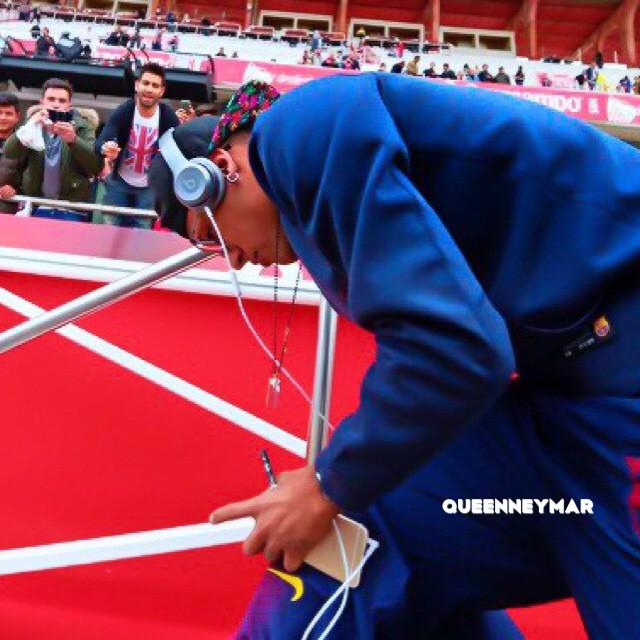 CampNou_IG's tweet photo. #barca #barcelona #fcb #fcbarcelona #igersfcb #mesqueunclub #njr #ney #njr11 #neymar #neyn… http://t.co/mdY5MW6f96 http://t.co/4OJQP7jlaN