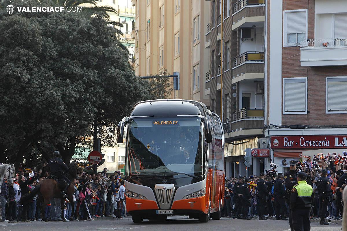valenciacf's tweet photo. Porque no importa la hora

Porque no importa el día

Porque nunca falláis

GRACIAS

#VCFlevante http://t.co/YnzQRVmHkr