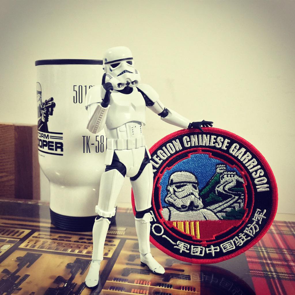 Catch a guy from <a href="/501stLegion/">501st Legion</a> Chinese Garrison in Anaheim,say"heart of the empire",there will be a small gift for u.