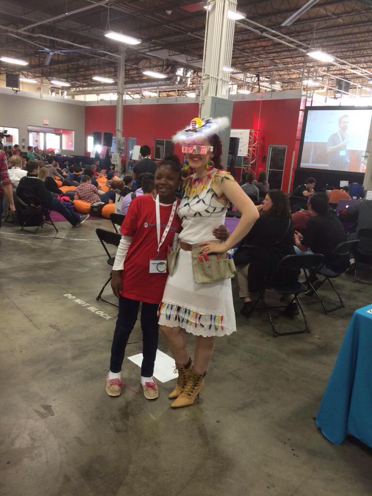 TenayaHurst's tweet image. #LadyMaker #MakeHers Shout out! @creativitykids @girlscouts @GirlsWhoCode @DIYGirls @WomenWhoCode #recruitment ~T
