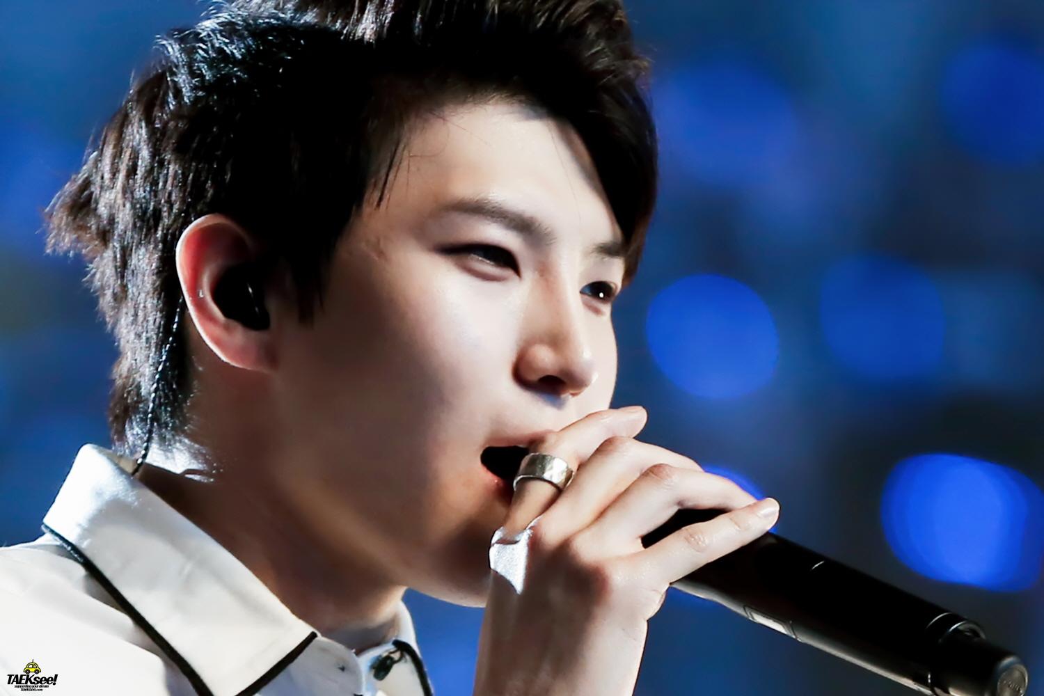 CCfVX2IUsAAKI1a.jpg:large