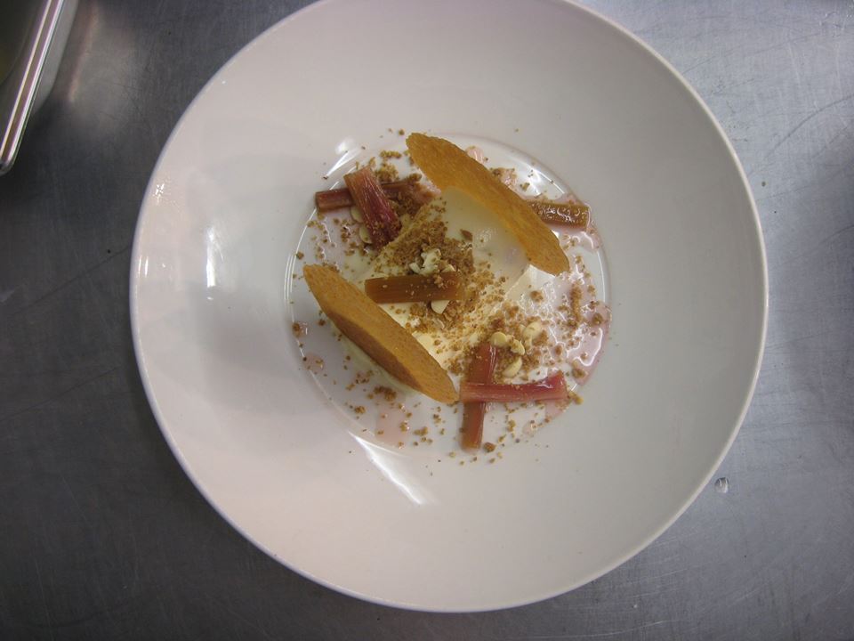 PigontheHillND's tweet image. White chocolate &amp;amp; rhubarb cheesecake, poached rhubarb -  Very nice! #goodfood #foodenvy