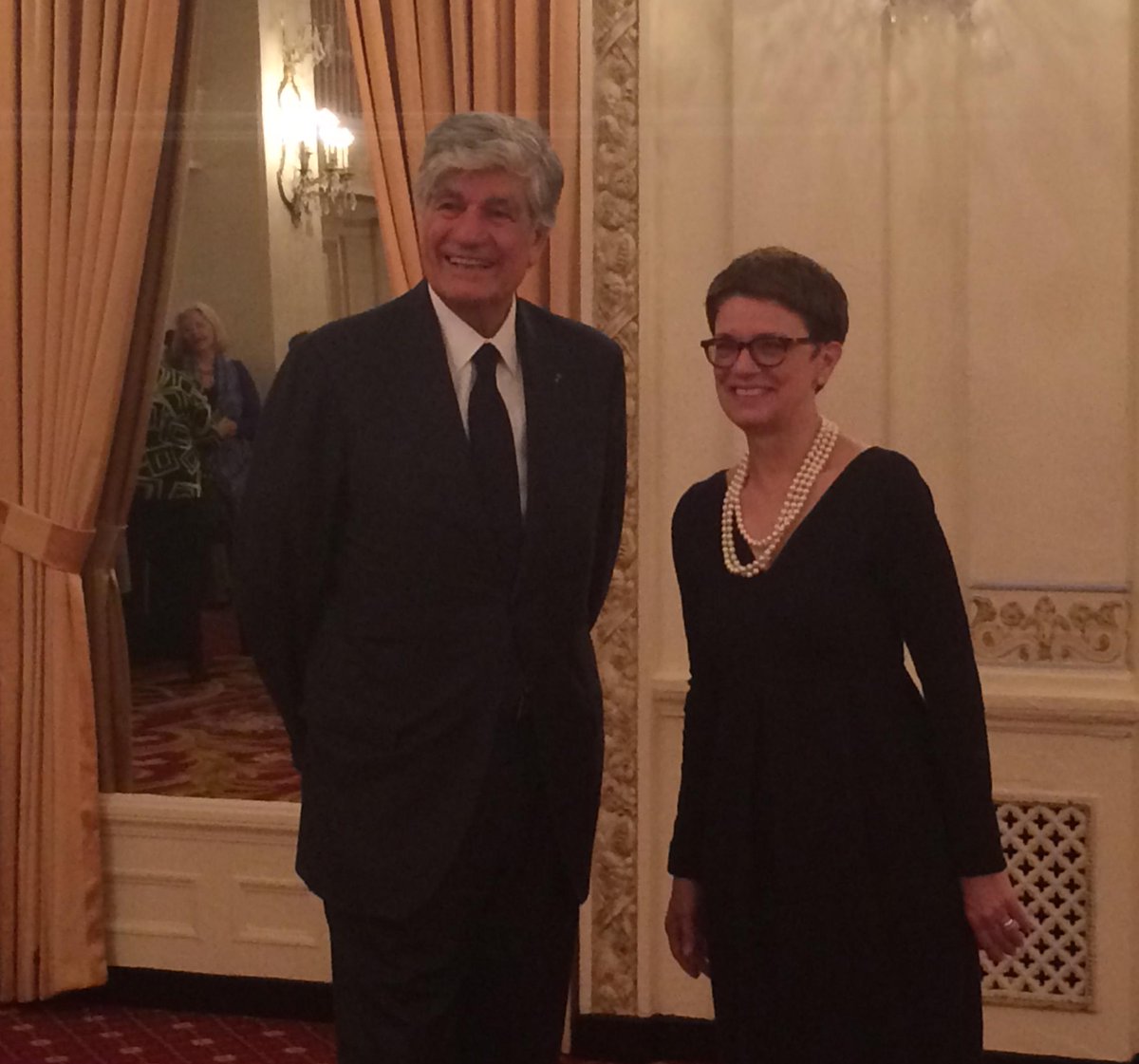 SparkFoundryWW's tweet photo. .@PublicisGroupe CEO Maurice Levy & @MDLZ CMO @DanaAnderson before their fireside chat @TCNChicago #WIFL2015. #client http://t.co/mGerdIVWDc