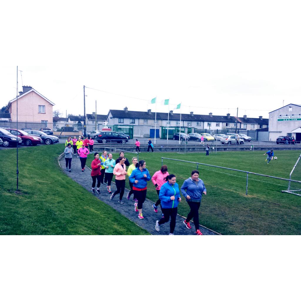 _Hannahlilly's tweet photo. Day 69 of 182. My amazing Beginner's runclub. #exerciseforyourmind. @Aware @HeadstrongYMH @bodywhys @My1000Hours http://t.co/ExAiprjURg