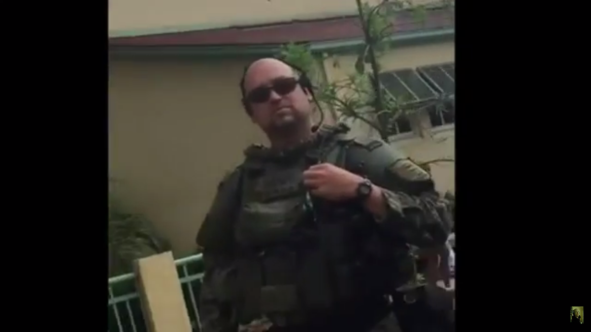 dahboo7's tweet photo. #Florida Police Are Using Military APC to Pull People Over #JadeHelm
https://t.co/bhXjydFRaT #JadeHelm15 #FTP2015 http://t.co/v2a4kWIBpZ
