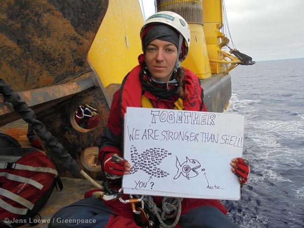 greenpeaceusa's tweet image. Need some #MondayMotivation? Let's stand united against Arctic drilling. Take the 1st step: bit.ly/LEFtaO