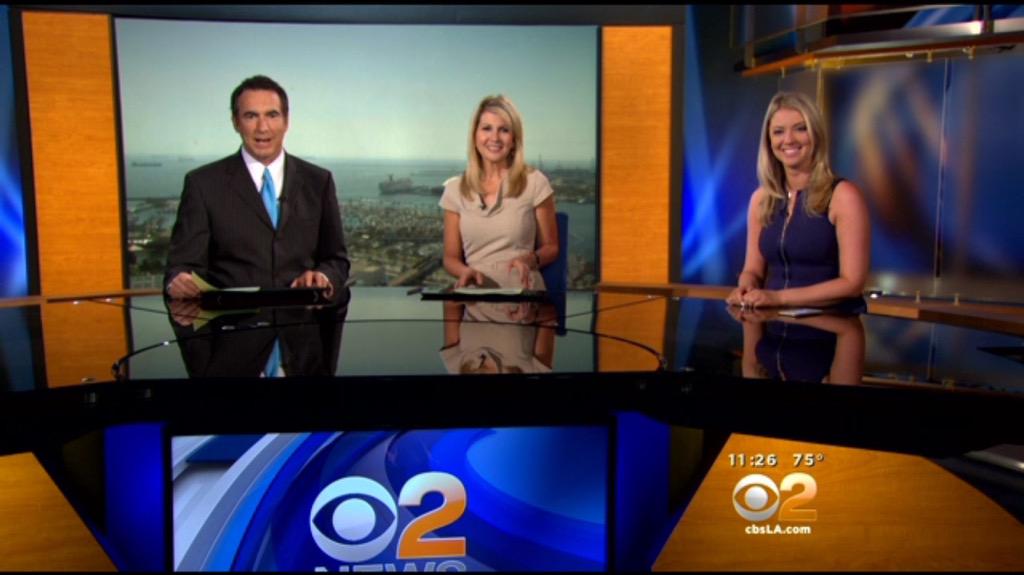 SoCalNewsWatch's tweet photo. CBS2News at 11AM! @RickGarciaNews @CBSLAsandra @EvelynTaft http://t.co/2Rx0on8T95