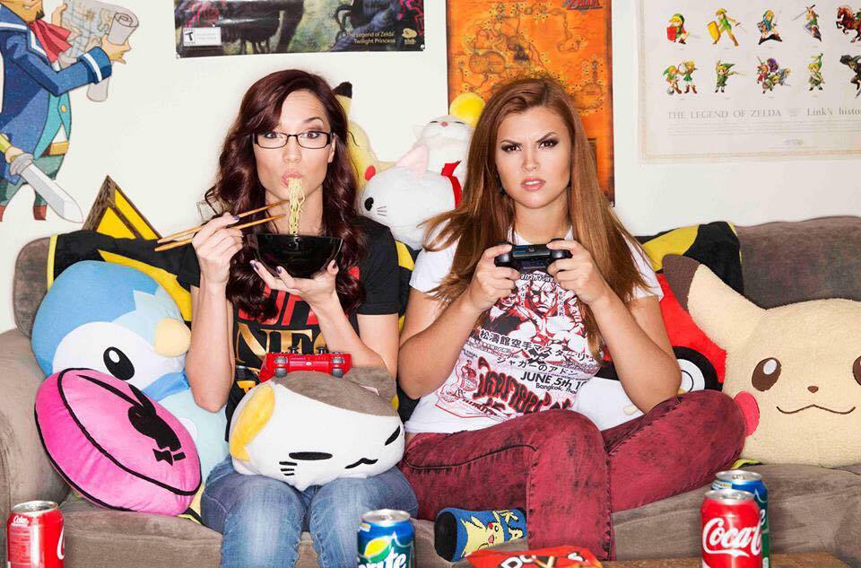 Meat Bun On Twitter Gamers Next Door Pamela Horton And