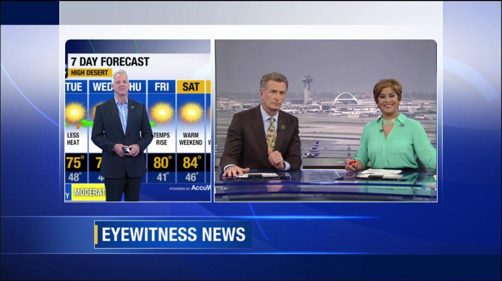 SoCalNewsWatch's tweet photo. Eyewitness News at 11AM! @ABC7Phillip @ABC7Leslie @ABC7Garth http://t.co/Y166t3BX9o