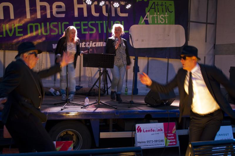 De foto's staan online! Kijk snel op live-music-heino.nl/galleries/blue…