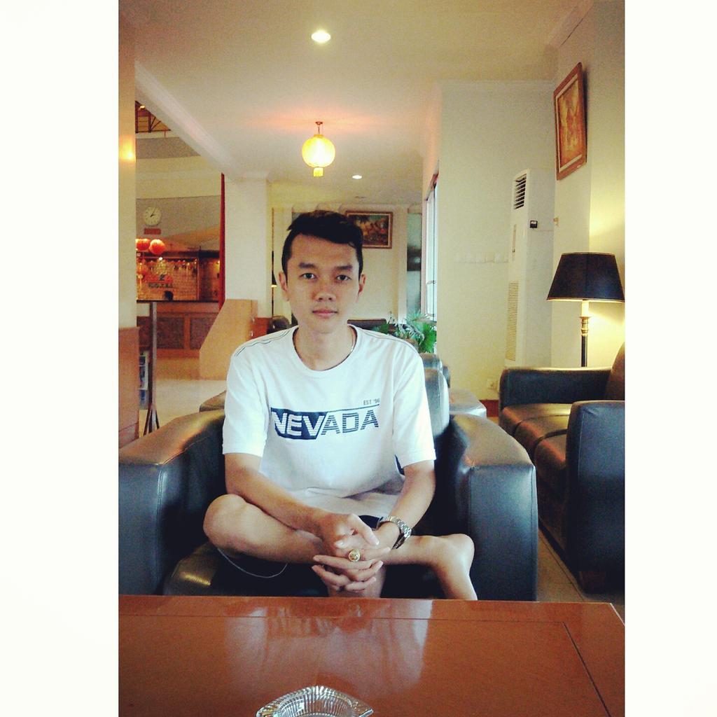 pbya (@danabangkit) on Twitter photo 