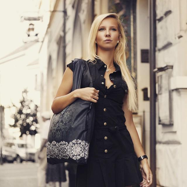 Prachtige prints, duurzaam en handig in gebruik! Ecozz tas met rits en draagkracht tot 20 kg! online-tassenwinkel.nl