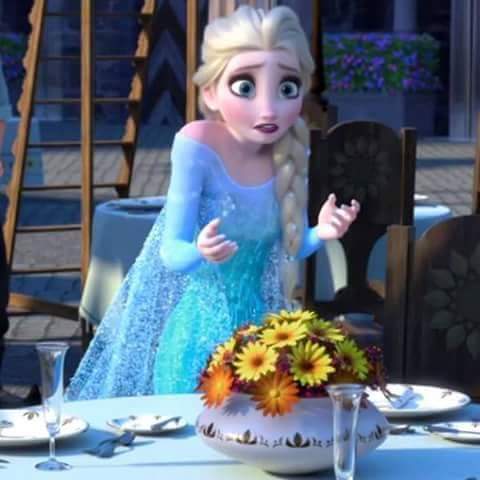 MixElsa's tweet image. Elsa en la película de frozen era para que sea la villana pero disney le puso como buena