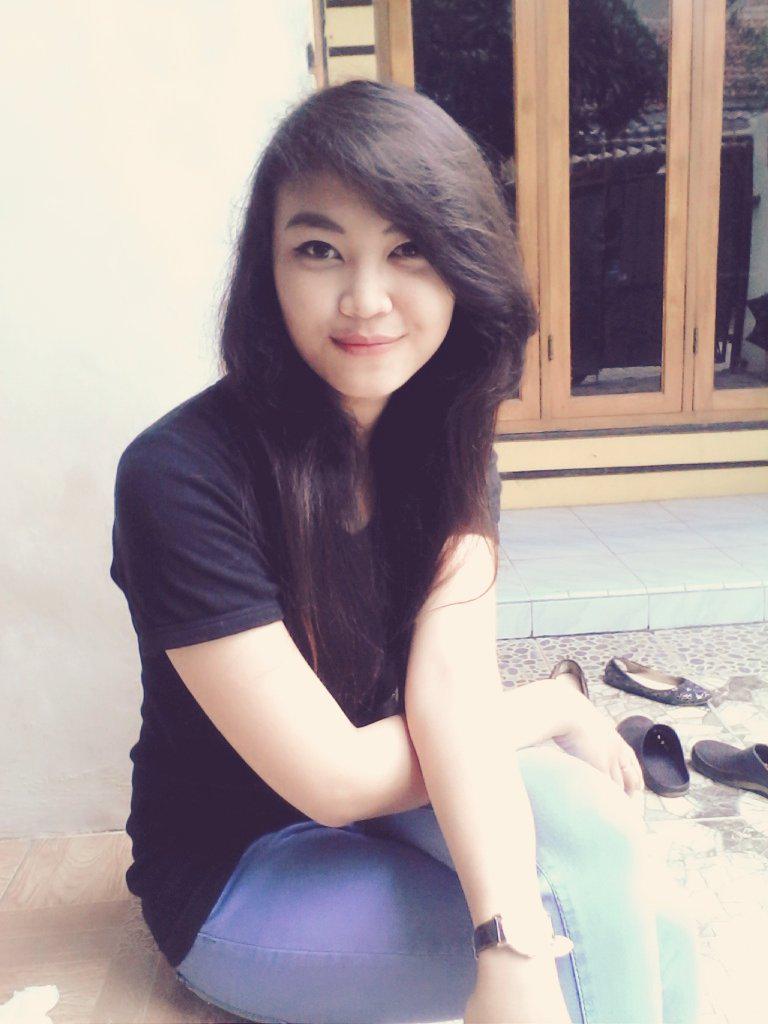 Putri ☺ (@putritantrii) on Twitter photo 