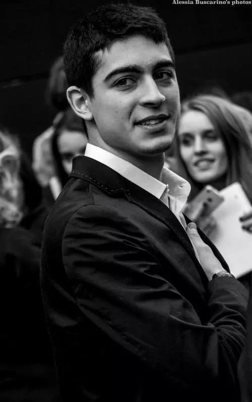 lodovicasaver's tweet photo. @_Carmine_b💓"E' meraviglioso quanto si può essere stupidi quando si è innamorati"😍💓💕 http://t.co/uOmHuyg3pv