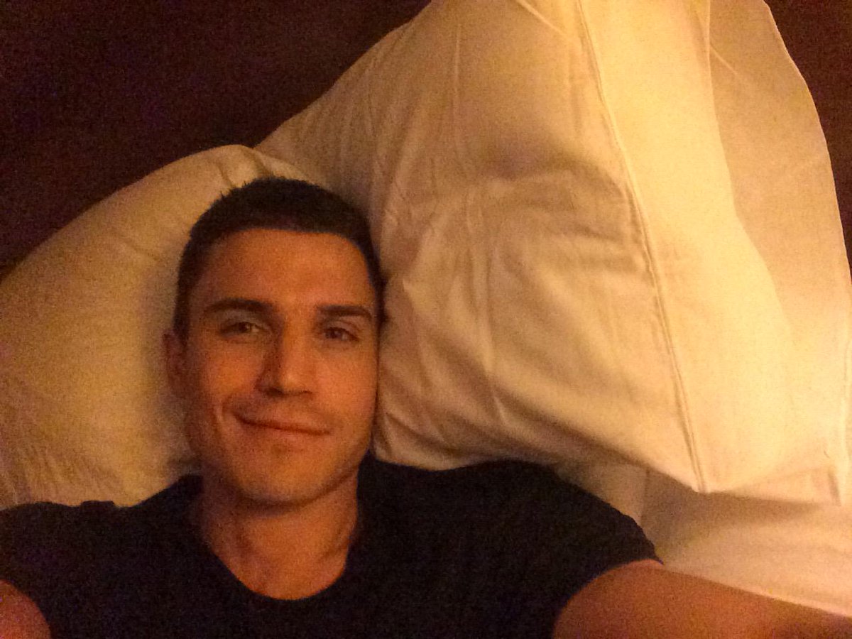alexgonzalezact's tweet photo. Fin del primer día de rodaje en Granada. Mañana mas! 
Gana un
#DiadeCineConAlex 
http://t.co/dQmnpYglMk http://t.co/WTGCvEi0VP