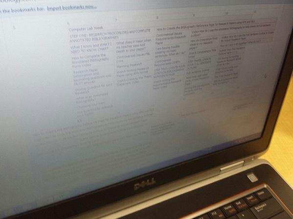 leawalker_it's tweet photo. @BALL_HIGH C Jackson uses technology and graphic organizer to delineate steps within a research project #gisdgameon http://t.co/PcEUoOGKac