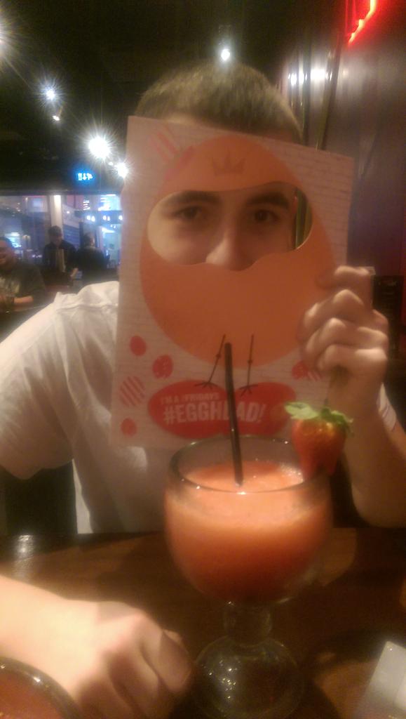 beckymcvey's tweet photo. #egghead @TGIFridaysUK http://t.co/slTBr93sQO