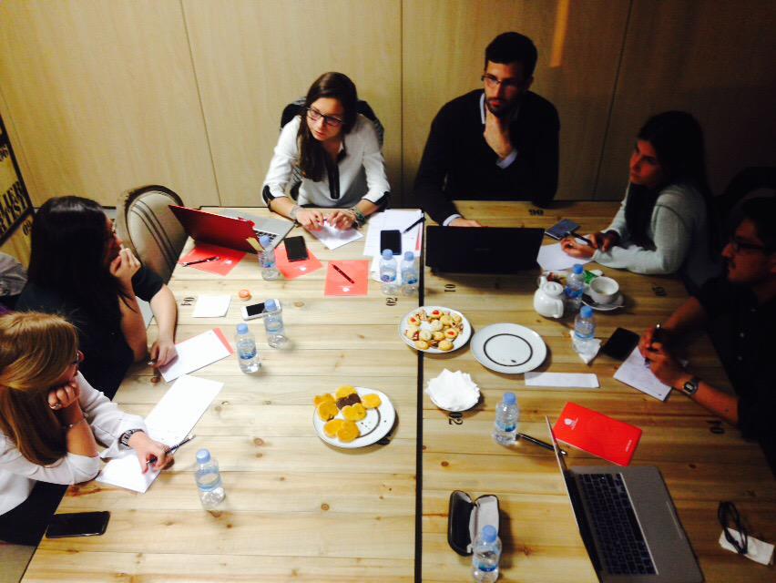Cubillismo's tweet photo. @FUEONLINE #moversbyfue Empieza a tomar forma un GRAN proyecto. @luciadvm @Slink91 @krisbevix @MillanMcMillan http://t.co/Bv2yR2XVsd
