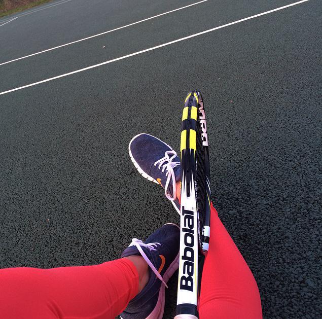 VickyBall14's tweet photo. Rockin' my new gear on the courts tonight 🎾👊 cheers @billyball94 👀 http://t.co/9dffoPSrHO