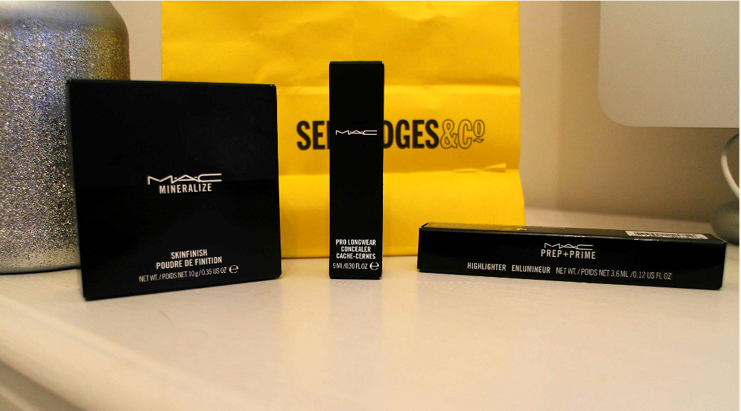 Victoriaxmonroe's tweet photo. Cheeky little purchase from @MACcosmetics today! http://t.co/7lLEcCfO0b