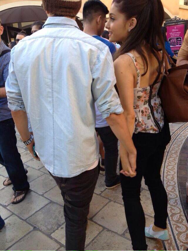 ✵   ⊹ Ari Brooks✧ ✺ (@fluffyblcnkets) on Twitter photo 