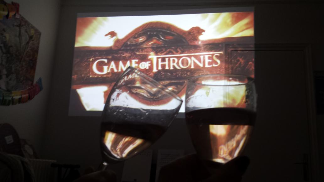 arrya_c's tweet image. La base #aperoGoT :3 with @HelloImSolene