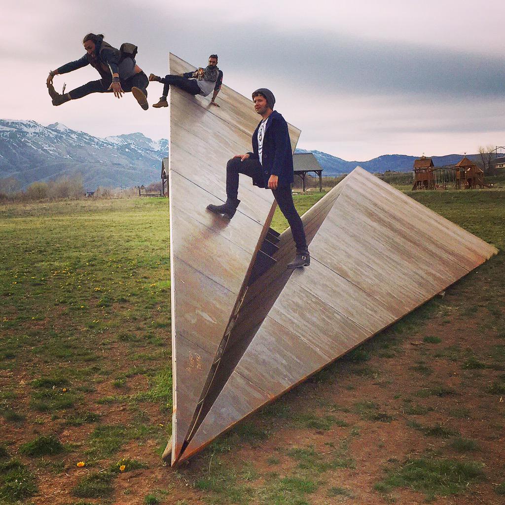 magicgiant's tweet photo. Landing is taking off #Jump #PaperAirplane #metalWorks #MakeNoSmallPlans #LaunchIntention ✈️🎨 by @griffinloop http://t.co/7tDnrjTQZs