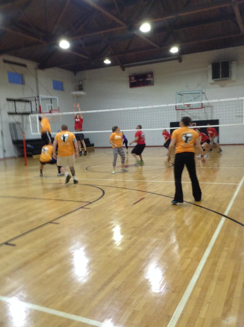 NoIdeaSports's tweet image. We're Not Playing up for the block!  #meetmeatthenet#noideasports