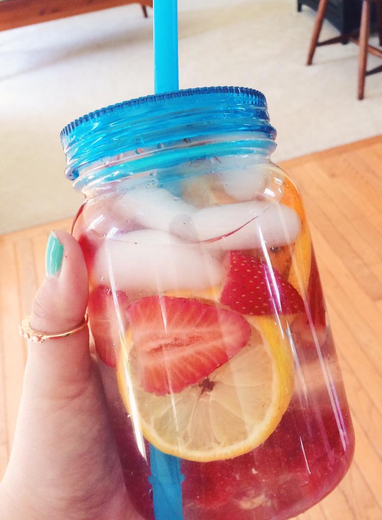 MorgssElizabeth's tweet photo. THIS IS SO GOOD😍 thanks for the new obsession! 🍓🍇🍋🍐🍊
@BethanyMota #SpringWithBeth #MOTAVATORMONDAY ILY BETH
X20 http://t.co/NgM4ifxlIG