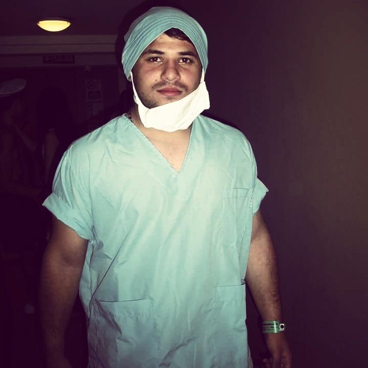 thejuglefest's tweet photo. Si te enfermas para el 30, vos tranquila te mandamos nuestro médico así te vacuna http://t.co/ioQ6rmcnaZ
