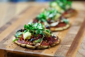 BuyAfterMinting's tweet image. Vegan Masa Harina Pizza Recipe sunwarrior.com/news/vegan-mas… #PlantBased