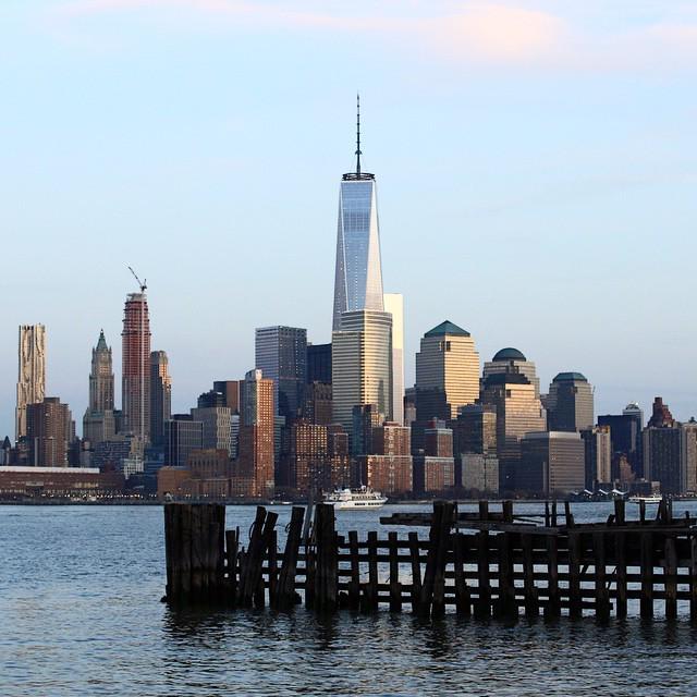 NewYorkHabitat's tweet photo. Love this shot of the #WordTrade Center in #Manhattan via @Marzenka_NYC http://t.co/bYb4EFtl5F