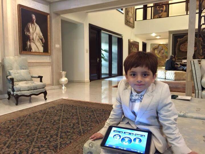 FatimaGurjee's tweet photo. Junior Zardari | Sajawal Zardari http://t.co/brNFWz9nR2