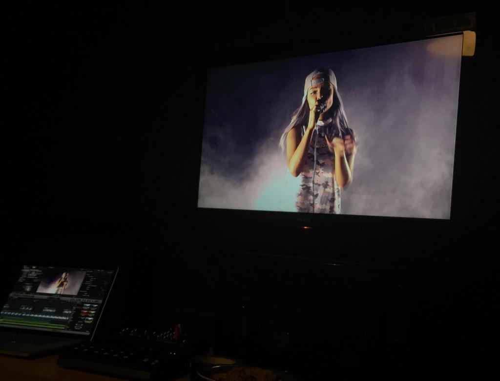 ashleyhodges's tweet photo. Doing some editing w/ @JamesmHodges & @ChrisGarlick123 for @artistbrooklyn π₯#AloofSession http://t.co/xX1YDEBd7K