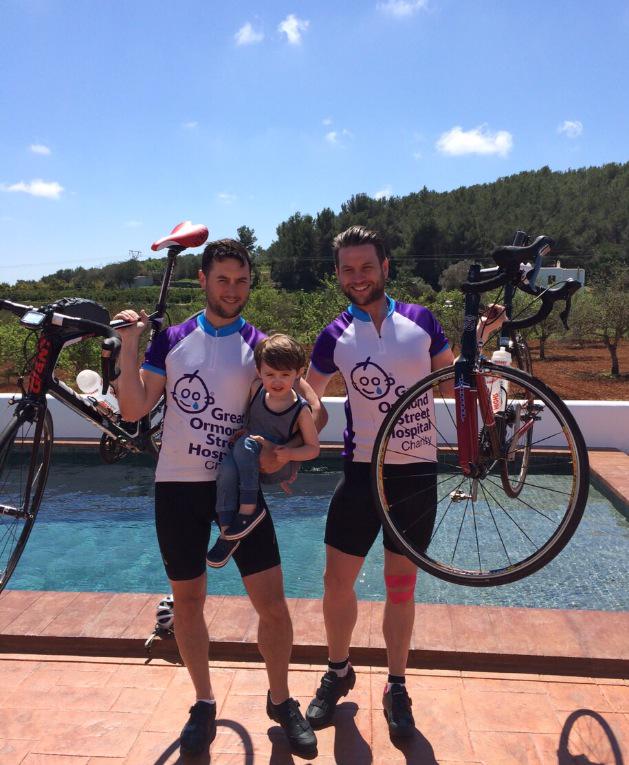 jamesowen2003's tweet photo. @GreatOrmondSt  We did it 4 wheels 2 men one amazing boy.  Thanks for the help everyone. http://t.co/Rw3VjNcYRA
