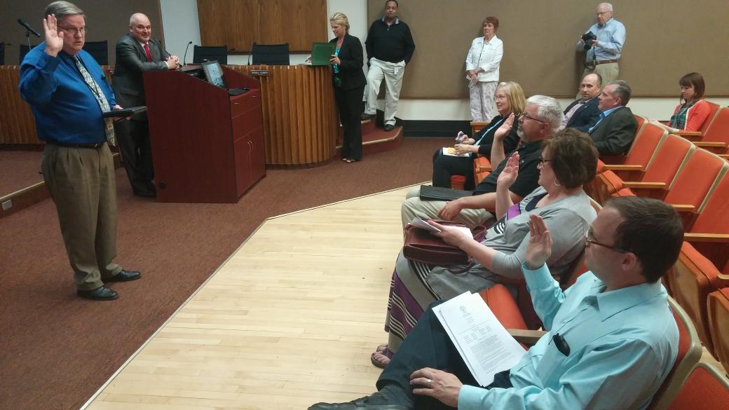 alyvandyke's tweet photo. Mock council meeting for four new council members who start tomorrow: Clear, Schumm, @coenfortopeka &amp; @BrendanJensen http://t.co/30m8AcWEvb