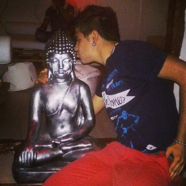 salidebuera's tweet photo. Como daba los besos tan lentos más le
duraban los amores..  @KISSFM_es  #KissSelfieDay  #rivieramaya :P http://t.co/mm0m5OQrqm