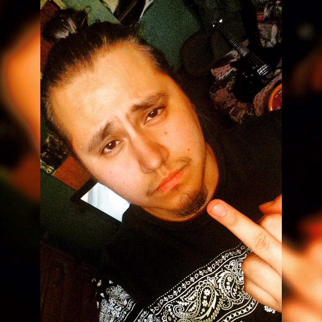 jt_braulio's tweet photo. Fuck off http://t.co/Y0Ckj2KdZf