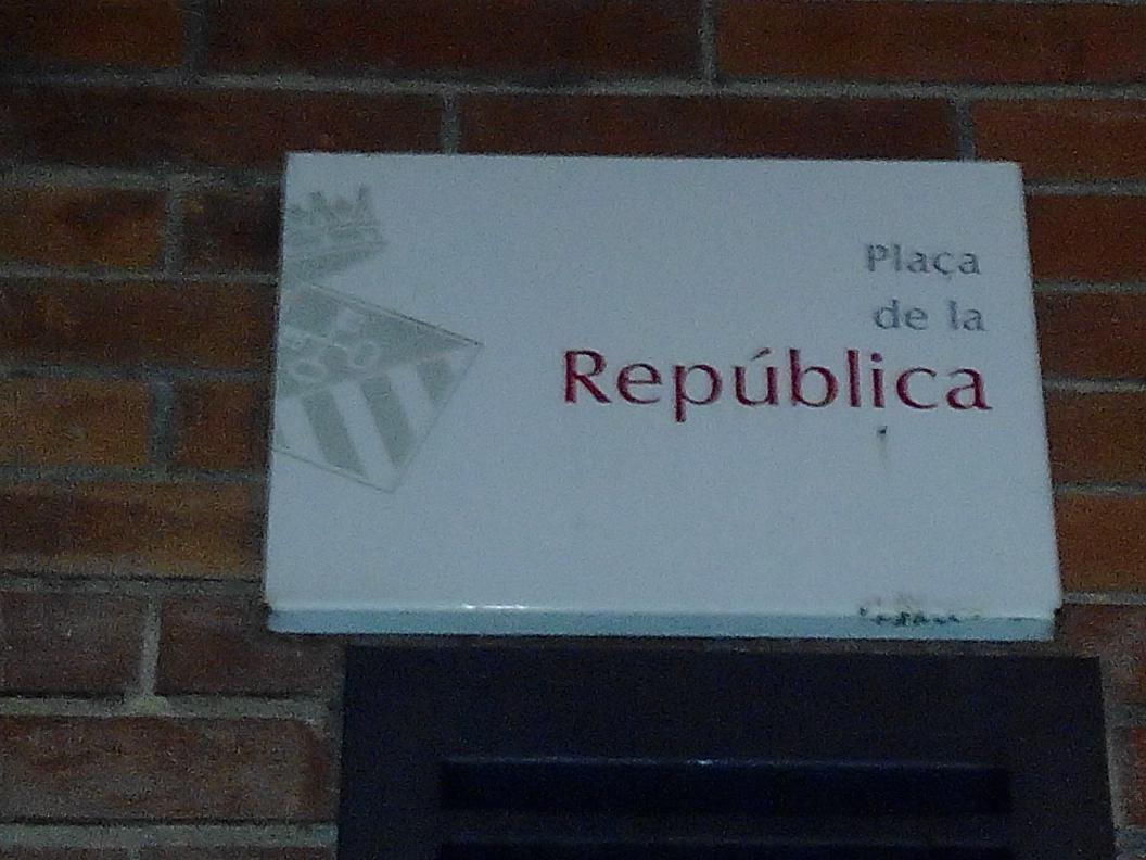 danicardogirona's tweet photo. Acabem la nit de #OperacioRepublica http://t.co/mMI70hwI6k