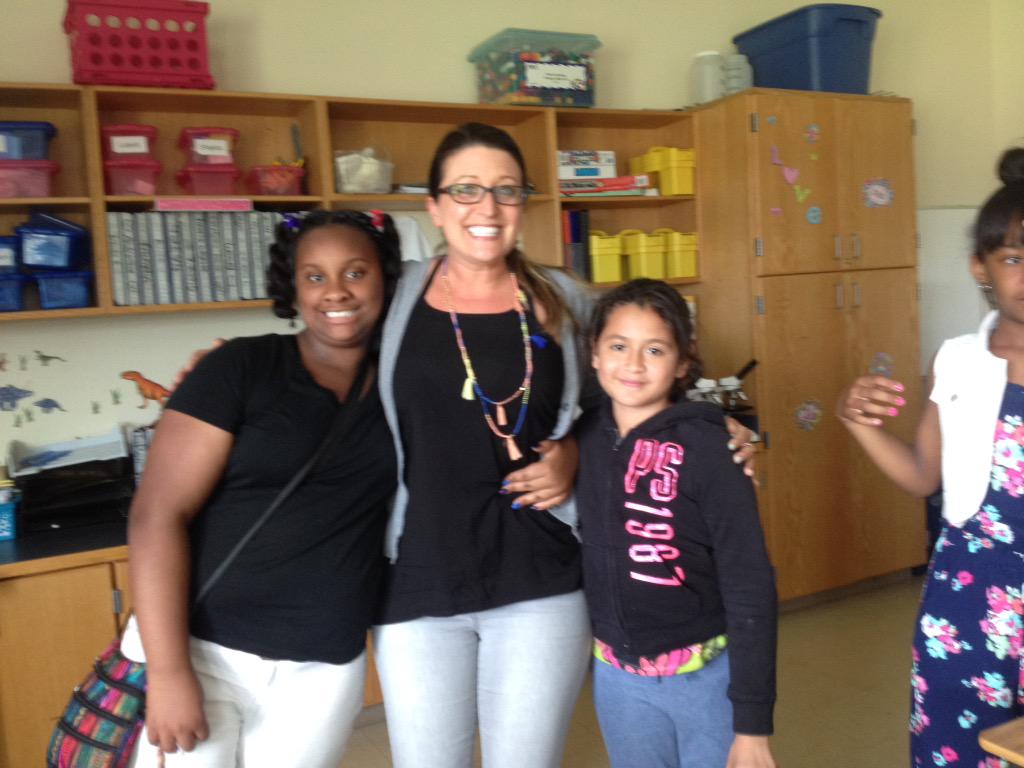 counselingtiger's tweet image. Spending QT with some of my favorite 5th graders! @Sterlingtigers #cmsesc #qualitytime #ilovemyjob #schoolcounseling