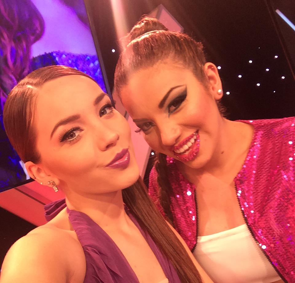 dianavera218's tweet photo. #VamosSamantha #VamosSamantha @SoyElMejorVIPTC #SerVIPEsTodo hermosas mi @samanthagreyb y @OanaAtrevidaTc 313❤ http://t.co/wsCXzLdstx