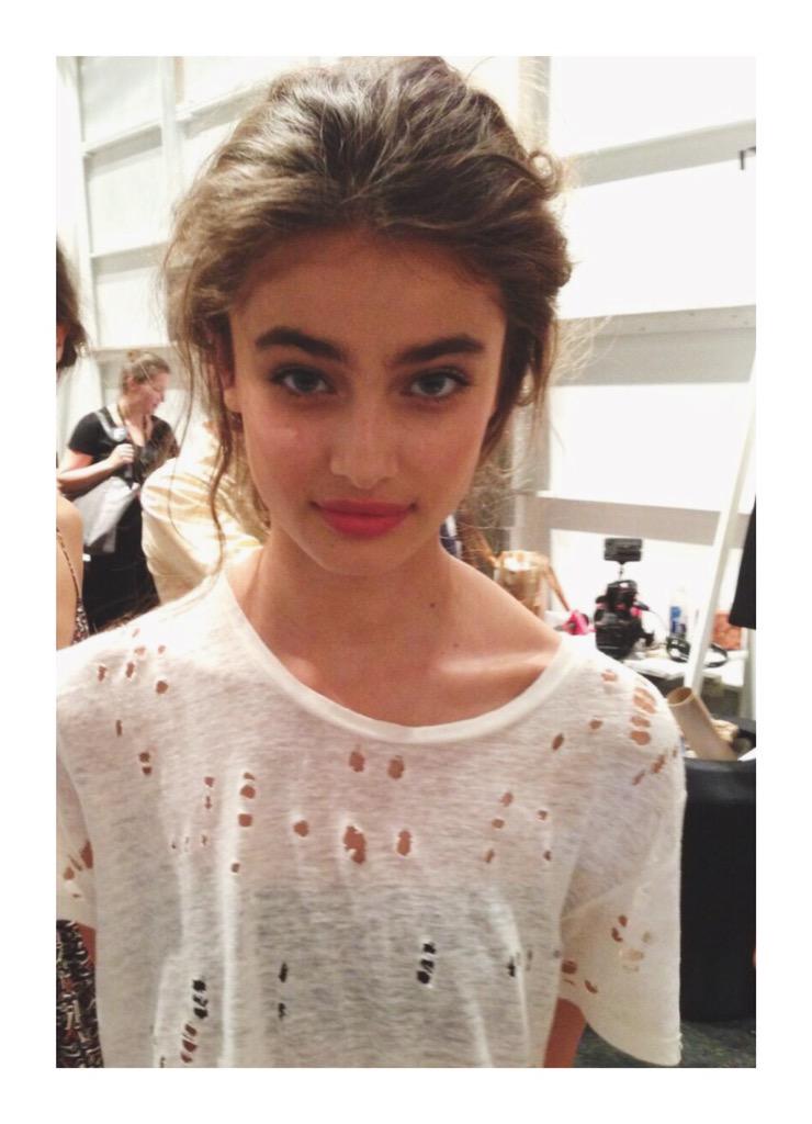 aimeegdr's tweet photo. — You're ripped at every edge, but you're a masterpiece. http://t.co/d5NXIG3SIo